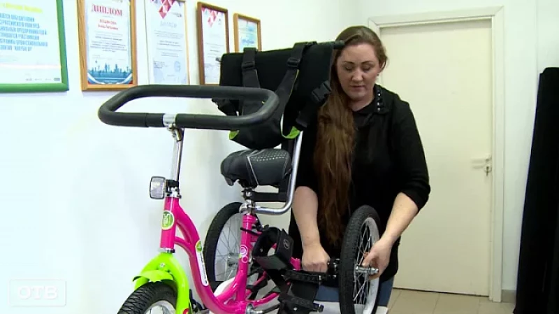 Грант на 500 тыс. рублей: супруги-инженеры изобрели особый велосипед для ребенка с ДЦП