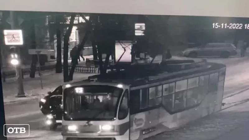 В Нижнем Тагиле задержали грабителя, маскировавшегося под блондинку в розовом пуховике