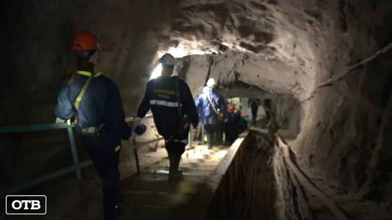 На Урале туристы могут попробовать себя в роли промышленника или шахтёра