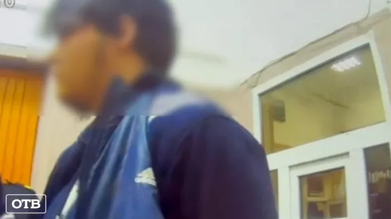 В Екатеринбурге задержали работника алкомаркета с наркотиком в кармане