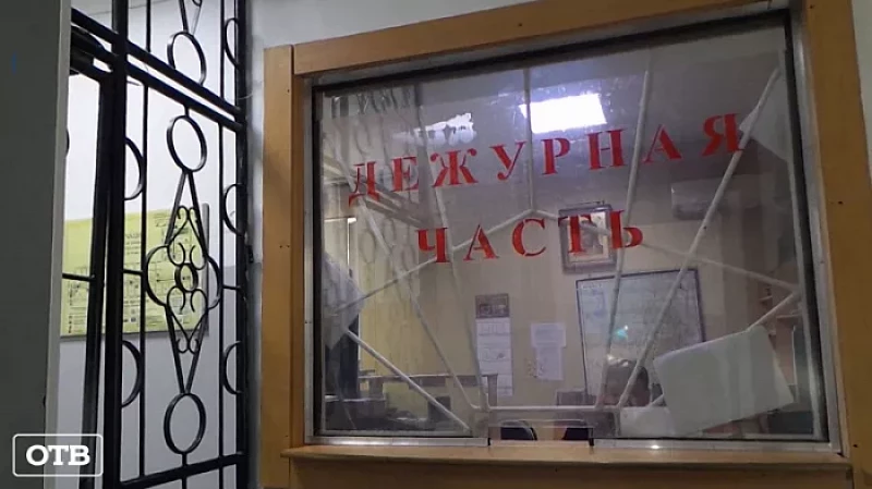 К полицейским нагрянули полицейские