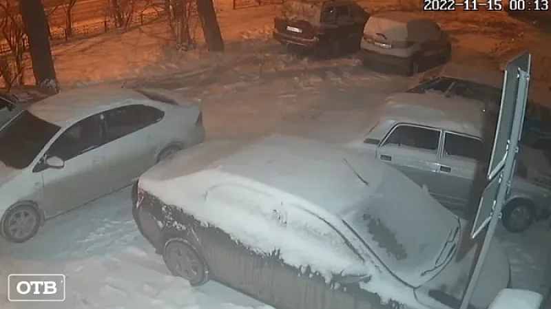 Неизвестные подорвали петардой машину союза ветеранов афганской войны