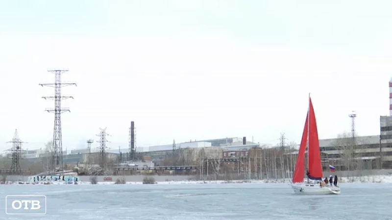 Под алыми парусами: уральцы готовятся к кругосветному путешествию на титановой яхте