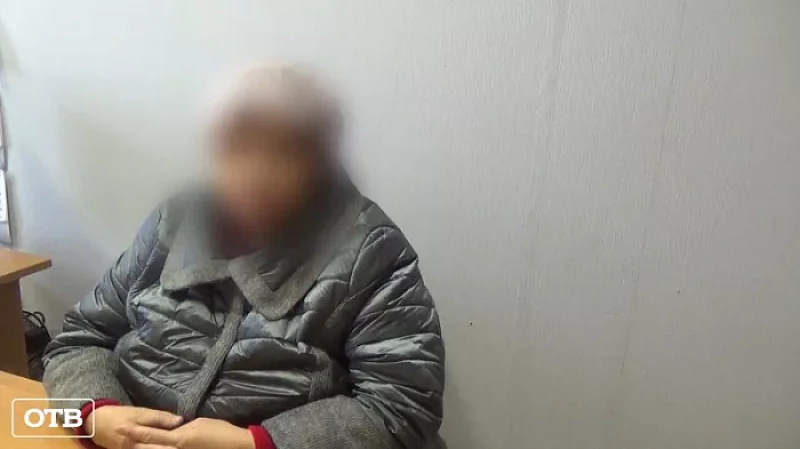 Пенсионерка из Верхотурья перевела мошенникам 90 000 рублей