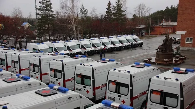 Больницы Свердловской области получили 28 новых машин скорой помощи