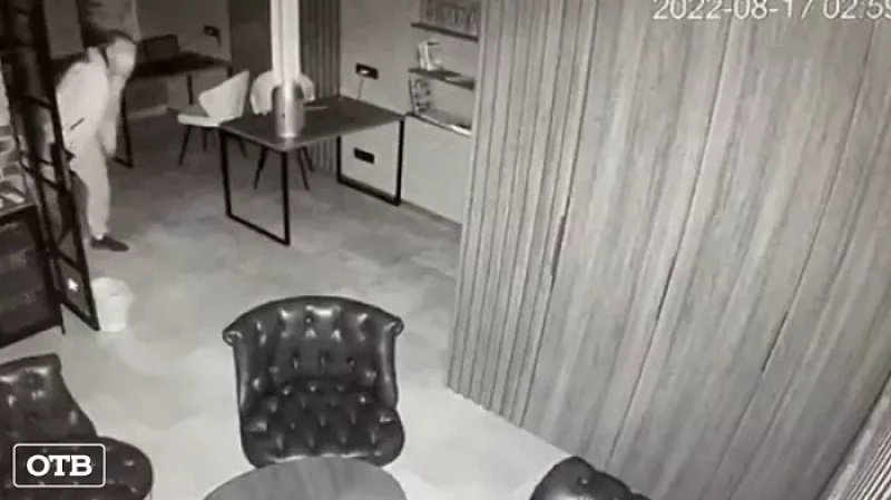 Мужчина украл из сейфа 6,5 млн рублей и скрылся в Улан-Удэ