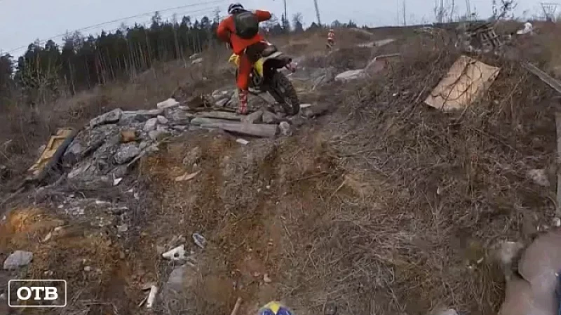 Екатеринбуржец с редким генетическим заболеванием стал мотогонщиком