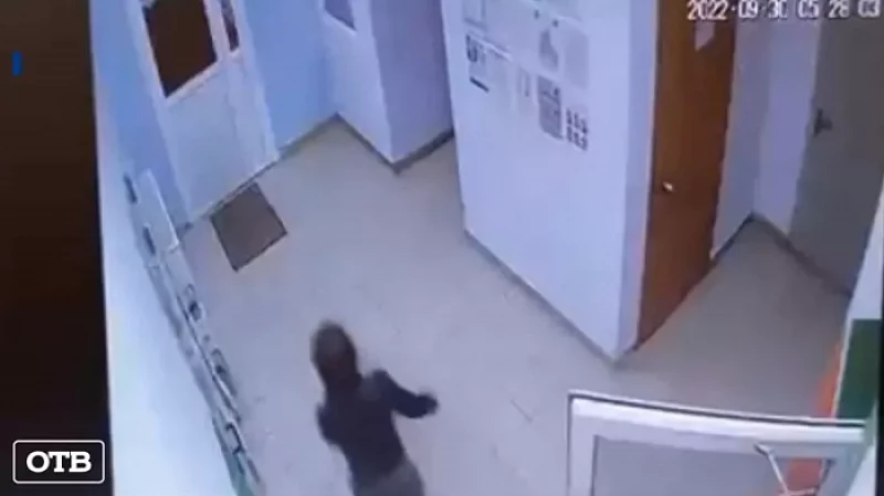 В Екатеринбурге полицейские задержали шайку грабителей, опустошавших карманы неудавшихся ловеласов