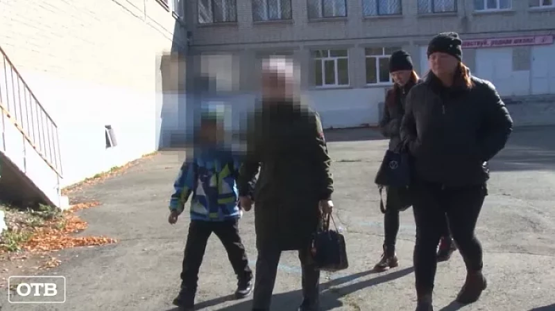 В Каменске-Уральском родители первоклассников жалуются на второгодника