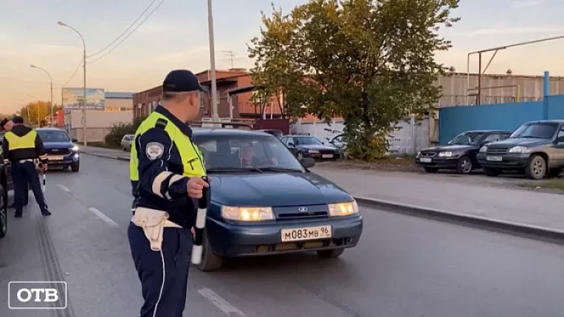 Полицейские вышли в рейд по нелегальным мигрантам в Железнодорожном районе Екатеринбурга