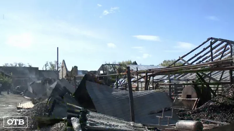 В Совхозном супружеская пара погибла во время пожара