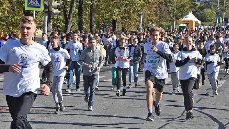 Пробежали со всей страной: более 80 тысяч свердловчан приняли участие в «Кроссе нации»