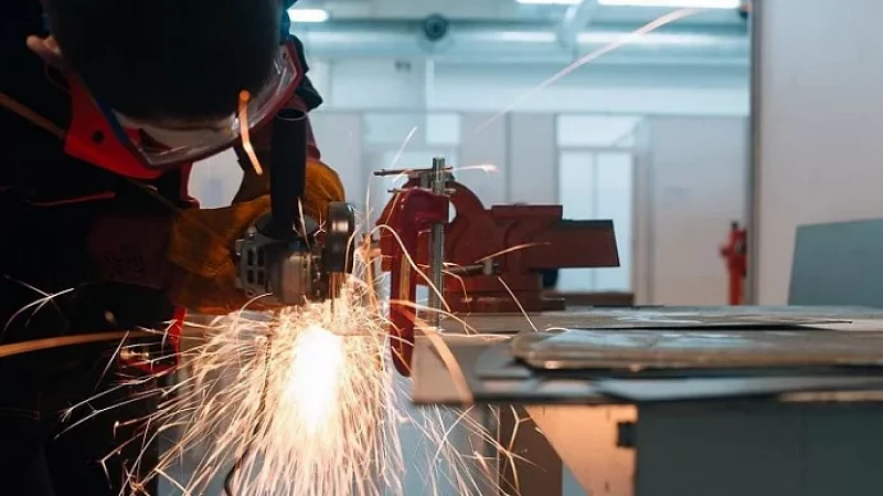 Евгений Куйвашев отметил двукратное увеличение спроса предприятий на выпускников колледжей и техникумов