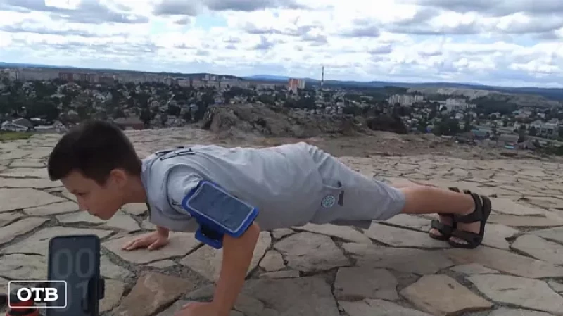 24 отжимания за минуту: 10-летний тагильчанин попал в Книгу рекордов России