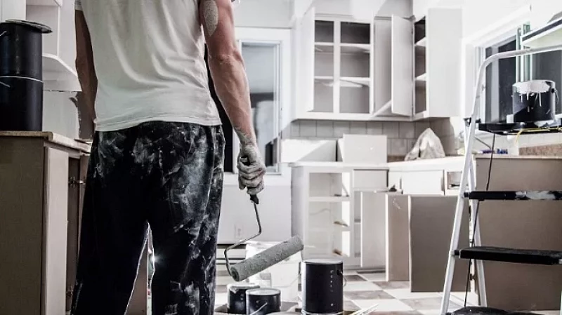 Ремонт стал доступнее: в России подешевели стройматериалы