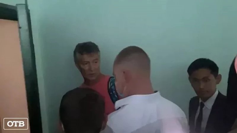 Задержали на 48 часов: экс-мэру Екатеринбурга Евгению Ройзману грозит до 3 лет лишения свободы