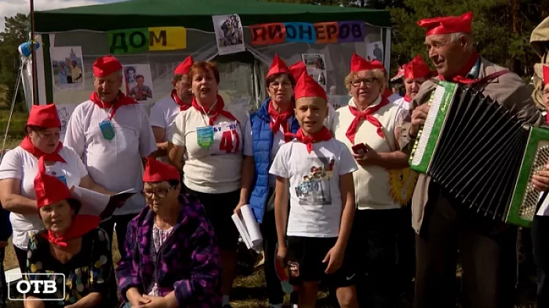 Десятки пионеров серебряного возраста собрались на туристический слёт «Покровский привал – 2022»