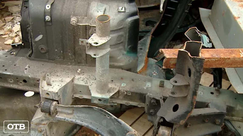 Должник превратил свою машину в металлолом, пытаясь скрыть имущество