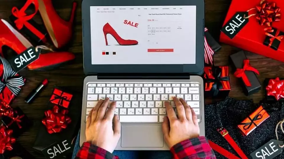 Удвоение бюджетов покупок в интернет: социологи