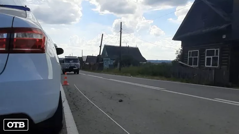 В Ачите машина скорой помощи сбила ребёнка и перевернулась