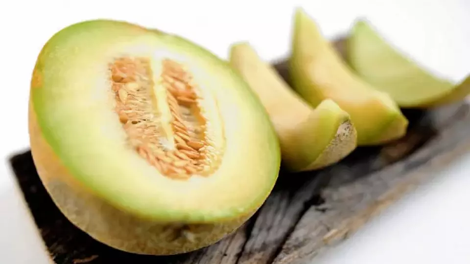 Есть, но не смешивать: осторожней с дыней