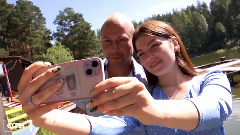 Друг на час: екатеринбуржец помогает незнакомцам компенсировать дефицит общения