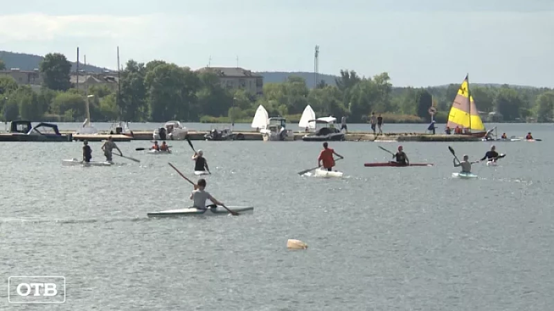 В Екатеринбурге две девушки едва не погибли, плавая на сапах
