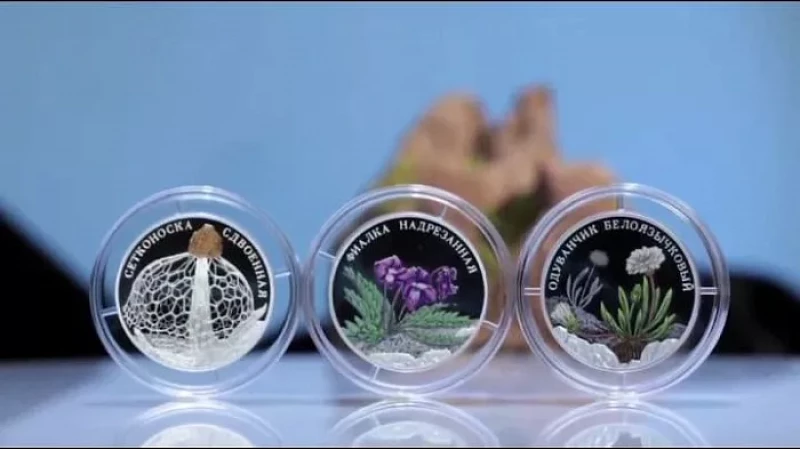 Банк России выпустил памятные монеты серии «Красная книга»