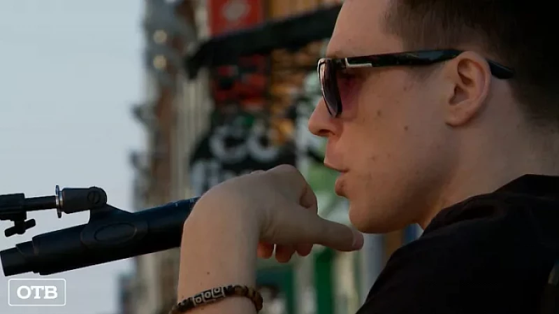 Никогда не сдавайся: рэпер из Екатеринбурга стал инвалидом после купания в пруду, но не бросил хип-хоп