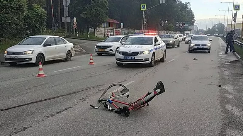 В Екатеринбурге водитель «Дэу Нексии» насмерть сбил велосипедиста