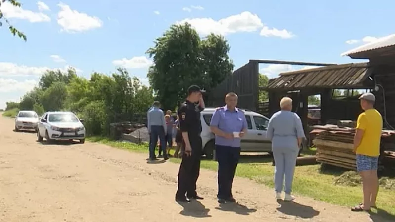 На Урале неизвестный выстрелил в голову 11-летней школьнице: вертолетом её доставили в больницу Екатеринбурга