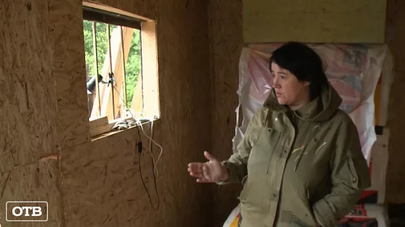 Екатеринбурженка в одиночку обустраивает быт после страшного пожара