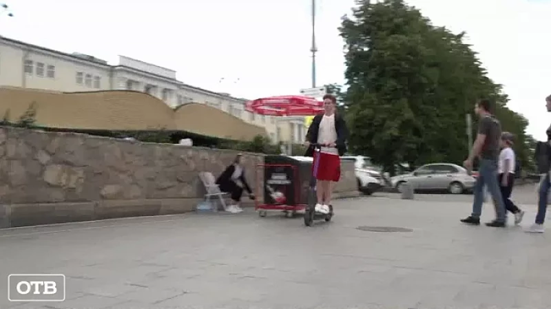 В Екатеринбурге участились столкновения самокатчиков с пешеходами
