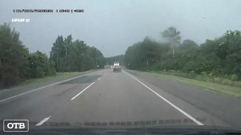 В районе деревни Курманки перевернулся междугородний рейсовый автобус