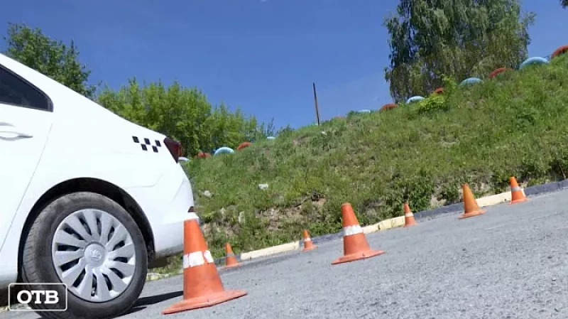 Екатеринбуржец попал в десятку лучших водителей такси России