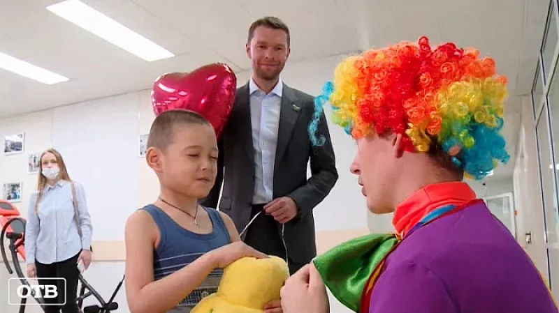 Члены медфракции Екатеринбургской думы посетили детский хоспис