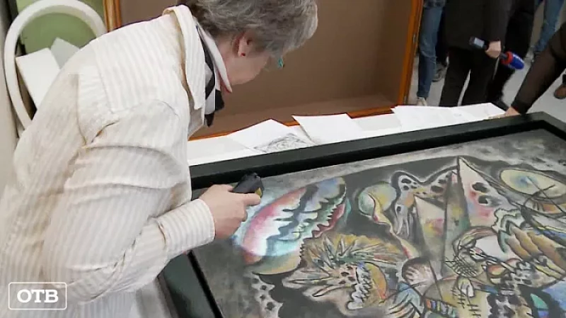 Шедевры Малевича, Кандинского, Родченко вернулись в Екатеринбург с выставки в Южной Корее