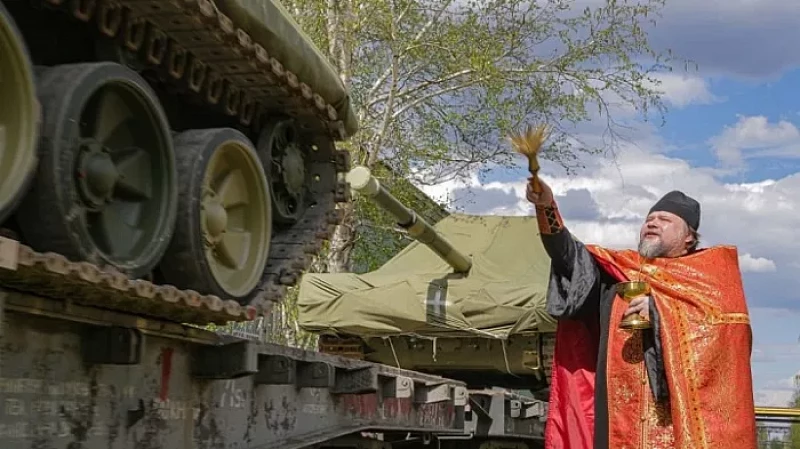 Из Нижнего Тагила отправили эшелон с партией новейших танков Т-90М «Прорыв»