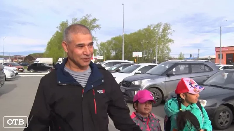 В Арамиле отец-одиночка воспитывает 8 приёмных детей разных национальностей