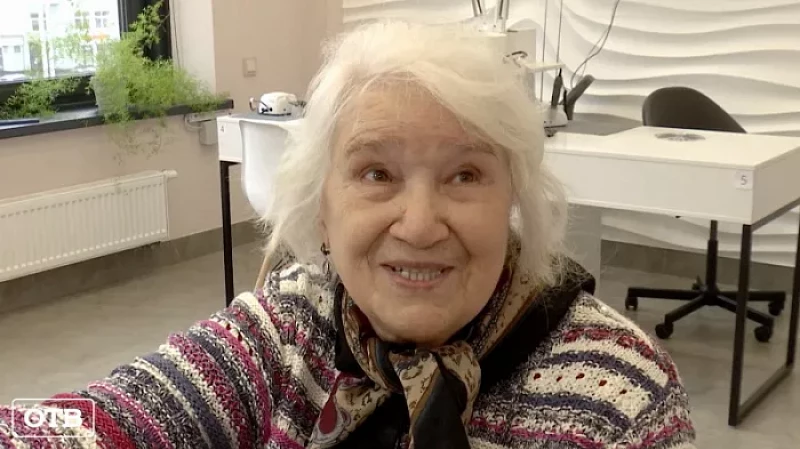 В Екатеринбурге бывших узников фашистских концлагерей пригласили в салон красоты