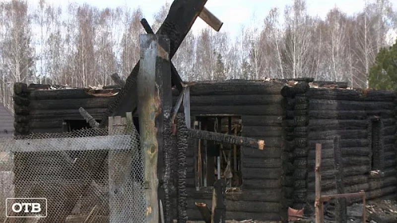 Страшный пожар оставил без крыши над головой семью водителя медицины катастроф