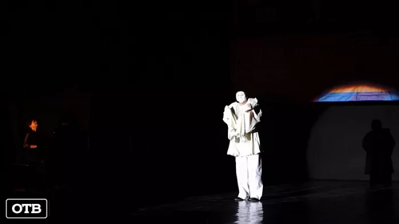 В Екатеринбурге завершился фестиваль-конкурс актёрской песни «Пой, ласточка, пой!»