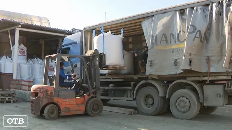 10 тонн яровой пшеницы впервые отправили в Донбасс