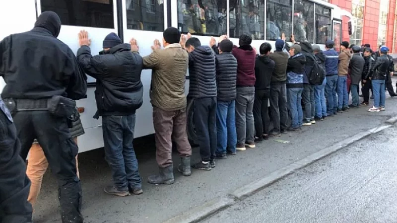 Свердловская полиция задержала более 600 человек в ходе рейда против нелегальных мигрантов