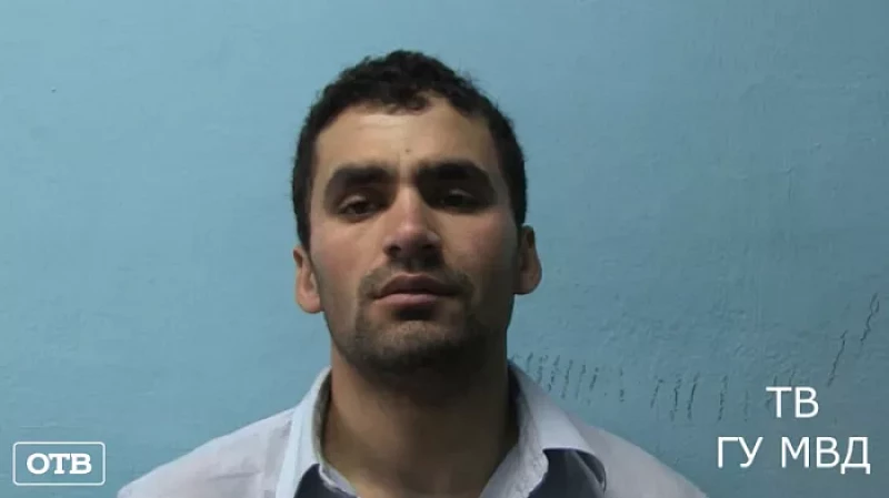 Бил по голове бутылкой из-под шампанского: полицейские задержали подозреваемого в жестоком нападении на женщину