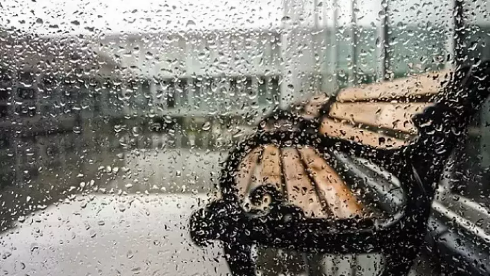 До +17 градусов и проливные дожди: синоптики рассказали о погоде на Урале в выходные