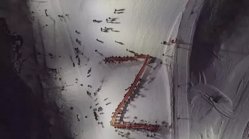 Z на склоне горы: свердловские сноубордисты и лыжники приняли участие в акции «Мы вместе»