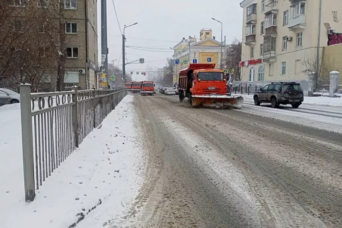 Пожаловаться на неубранные дороги можно по телефону круглосуточной дорожной диспетчерской службы