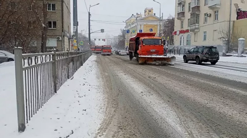 Пожаловаться на неубранные дороги можно по телефону круглосуточной дорожной диспетчерской службы