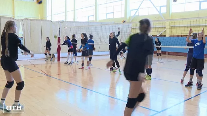 Юные спортсмены из Донецка готовятся к соревнованиям на площадках в Екатеринбурге